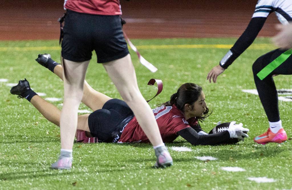 Cascades Zuly Martinez dives into the end zone for a touchdown during the game on Wednesday, Jan. 14, 2026 in Everett, Washington. (Olivia Vanni / The Herald)