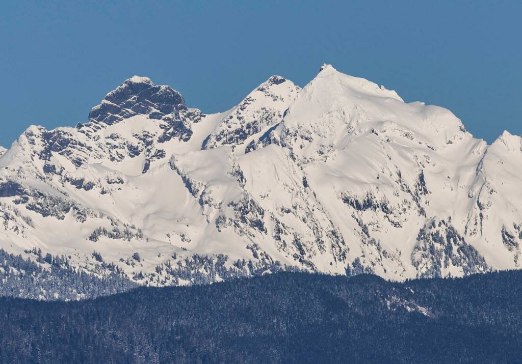 Snow covers the top of Three Fingers on Wednesday, Feb. 12, 2025 in Lake Stevens, Washington. (Olivia Vanni / The Herald)