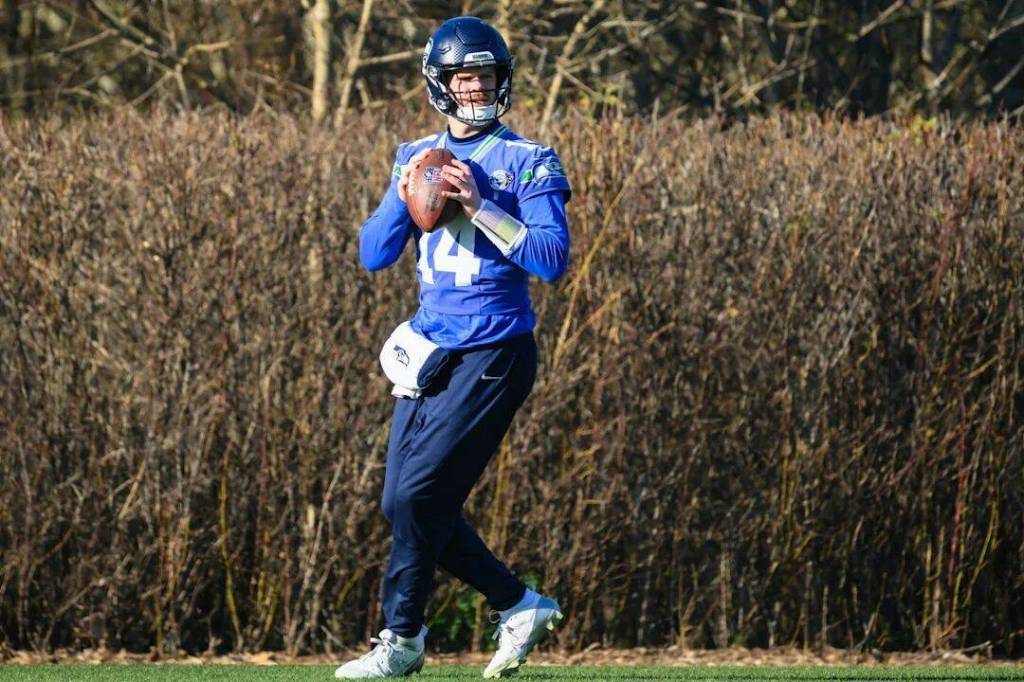 Sam Darnold (14) practices on Wednesday at the Virginia Mason Athletic Center in Renton. (Photo courtesy of Edwin Hooper / Seattle Seahawks)