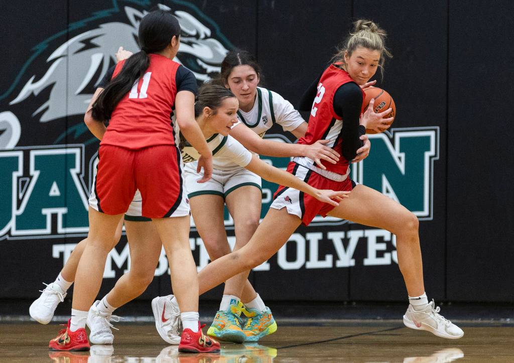 Snohomishs Lola Rotondo rebounds the ball during the game against Jackson on Thursday, Jan. 22, 2026 in Mill Creek, Washington. (Olivia Vanni / The Herald)