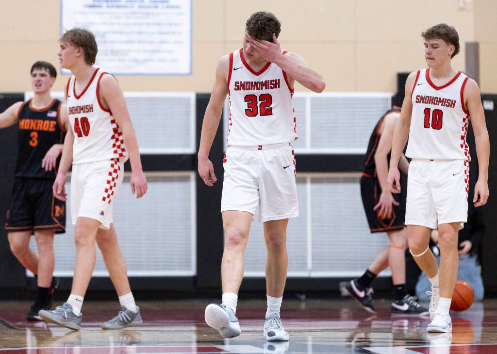 Snohomishs Jack Rotondo looks on during the game against Monroe on Wednesday, Jan. 28, 2026 in Snohomish, Washington. (Olivia Vanni / The Herald)