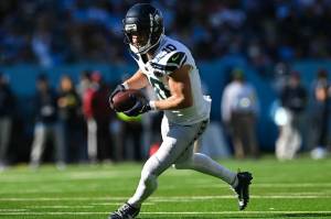Seahawks receiver Cooper Cupp runs with the ball in a game against the Tennessee Titans at Nissan Stadium in Nashvillee Tennessee on Nov. 23, 2025. (Photo courtesy of the Seattle Seahawks)