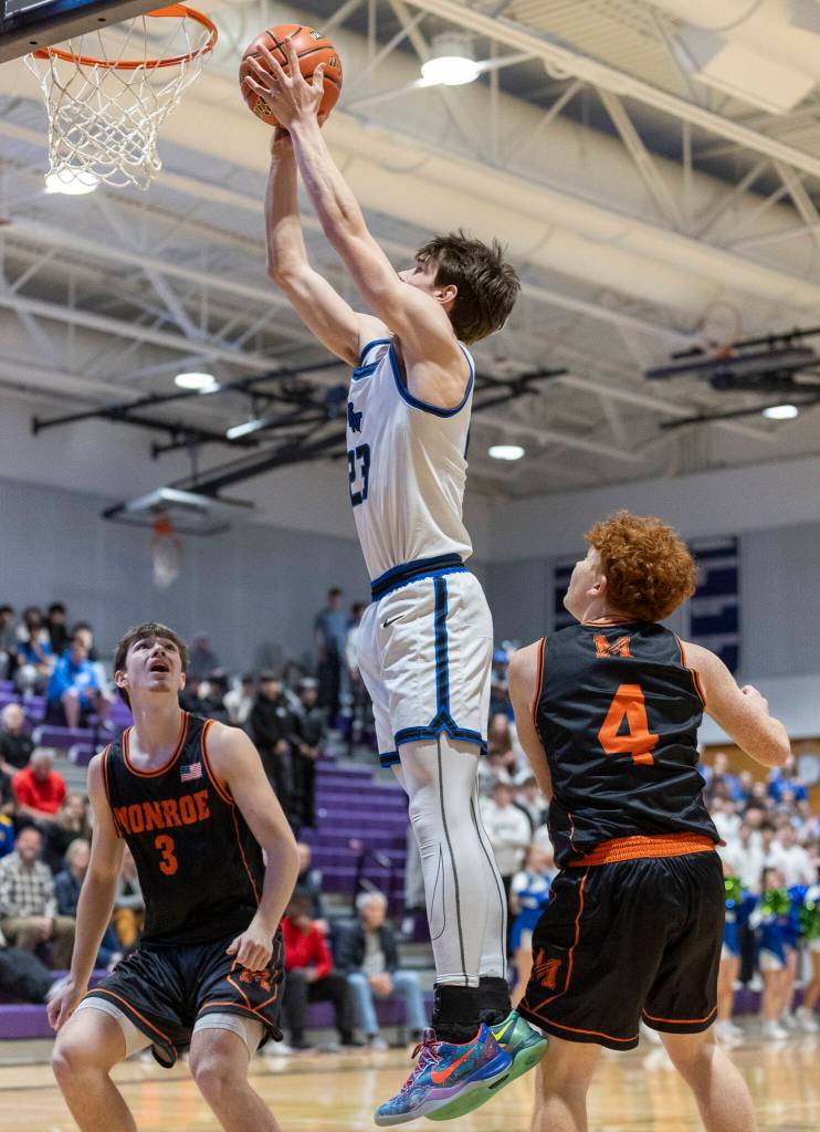 Shorewoods Tyler Marlow shoots the ball during the 3A state opening round loser-out game against Monroe on Friday, Feb. 27, 2026 in Bothell, Washington. (Olivia Vanni / The Herald)