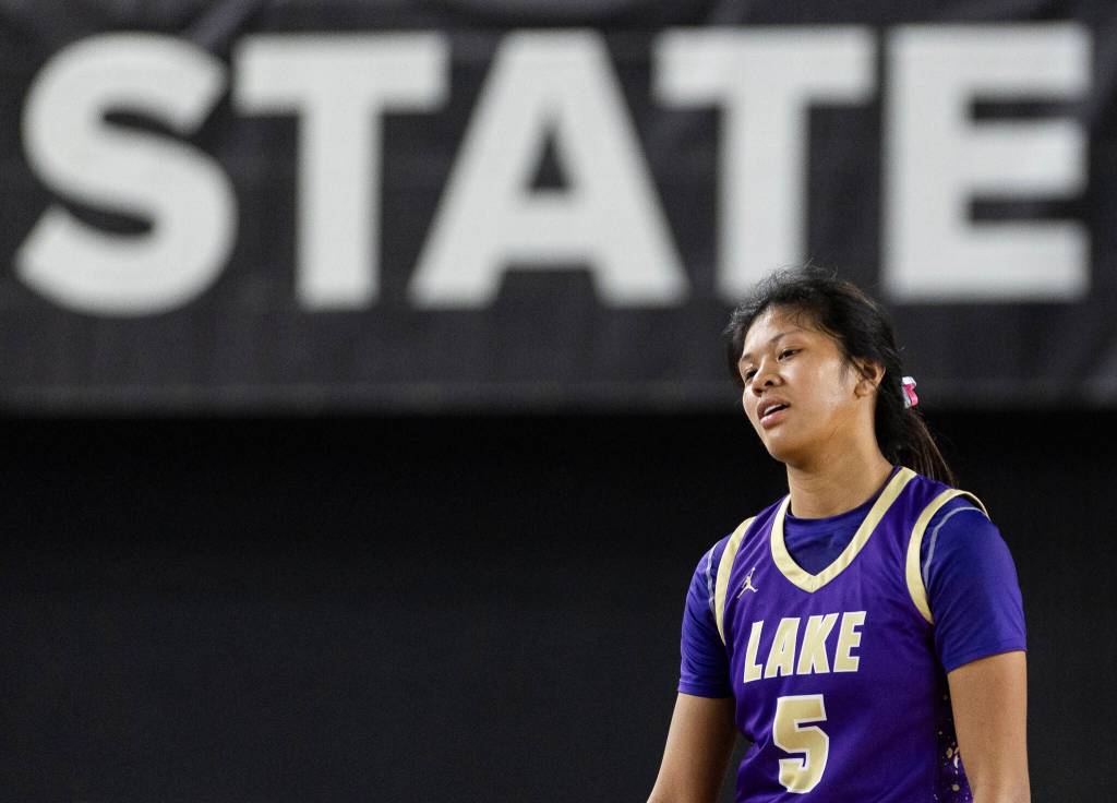 Lake Stevens Noelani Tupua looks on during the 4A state quarterfinal game against Davis on Thursday, March 5, 2026 in Tacoma, Washington. (Olivia Vanni / The Herald)