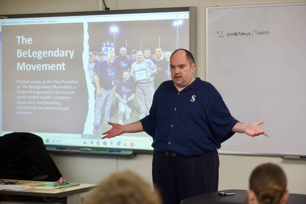 Preston Dwoskin gives his anti-bullying presentation to a health class at Snohomish High School on March 27, 2026. (Joe Pohoryles / The Herald)