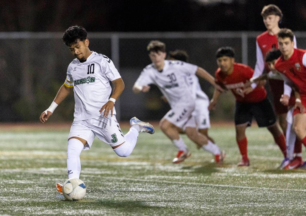 Jacksons Anthony Gonzalez-Marroquin takes a penalty kick and scores during the game against Snohomish on Monday, April 6, 2026 in Snohomish, Washington. (Olivia Vanni / The Herald)