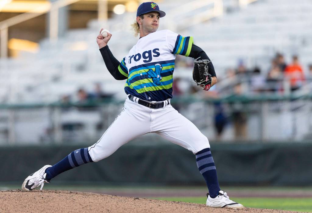 Taylor Dollard (40) of the Everett AquaSox pitches during the game against the Tri-City Dust Devils on Tuesday, April 7, 2026 in Everett, Washington. (Olivia Vanni / The Herald)
