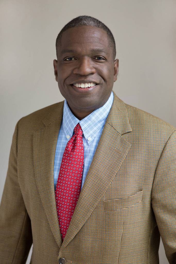 Mukilteo council member announces resignation