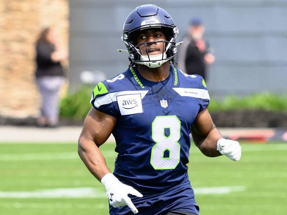 Seahawks Jadarian Price is right in the zone | HeraldNet.com