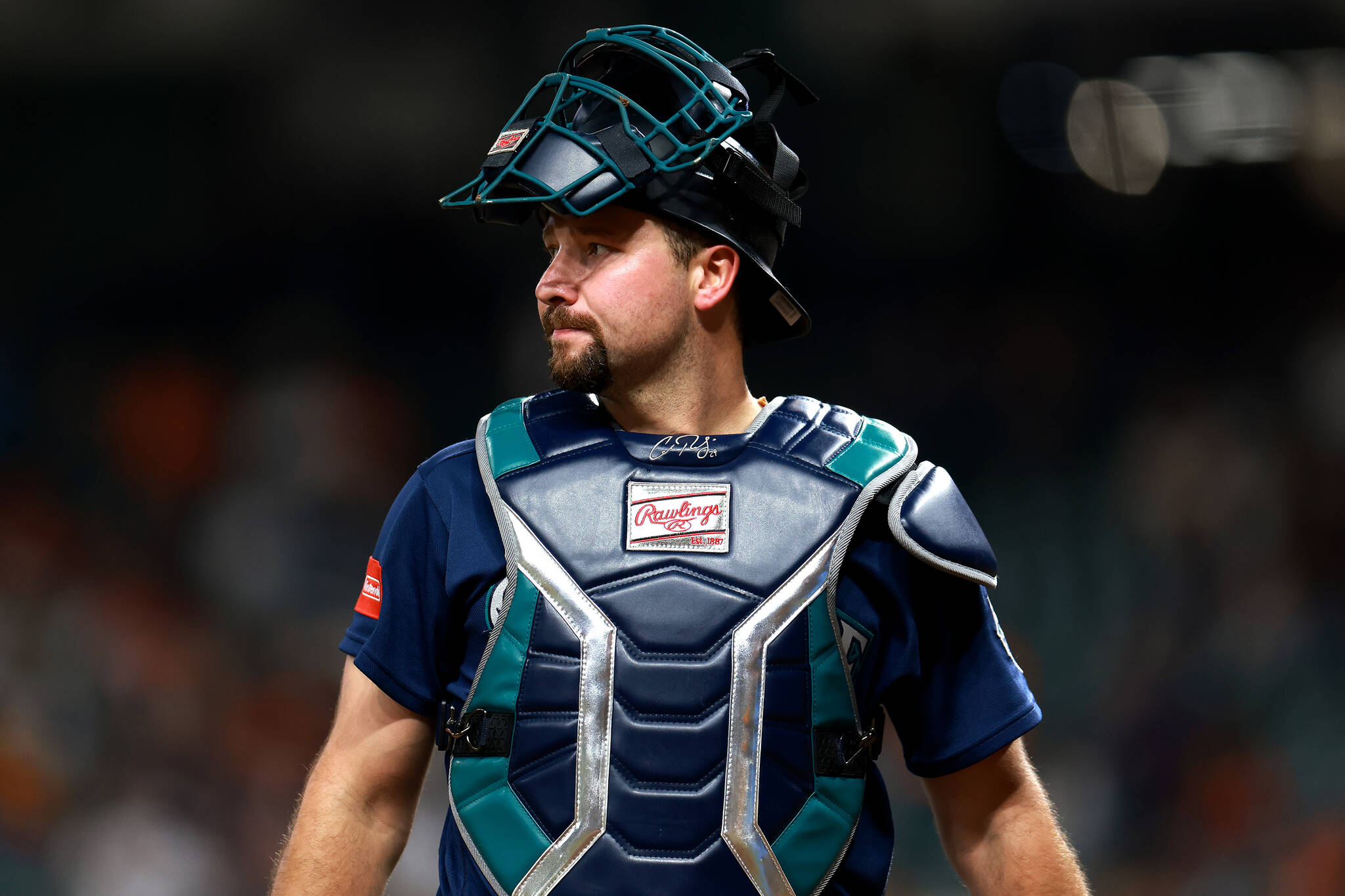 M’s Cal Raleigh placed on injured list Thursday | HeraldNet.com