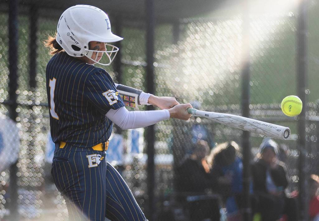 Everetts Emma Hoffman fouls off a pitch during the 3A district championship game against Sedro-Woolley on Thursday, May 14, 2026 in Everett, Washington. (Olivia Vanni / The Herald)