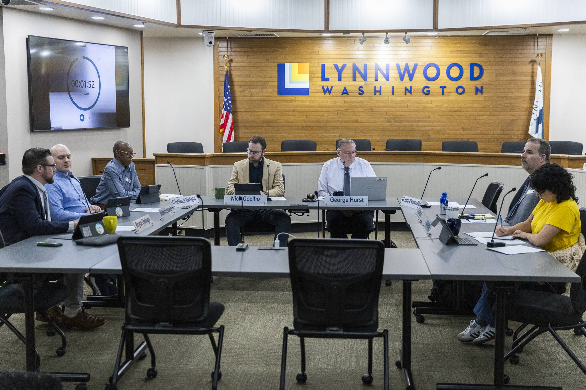 Lynnwood starts discussion on potential minimum wage increase