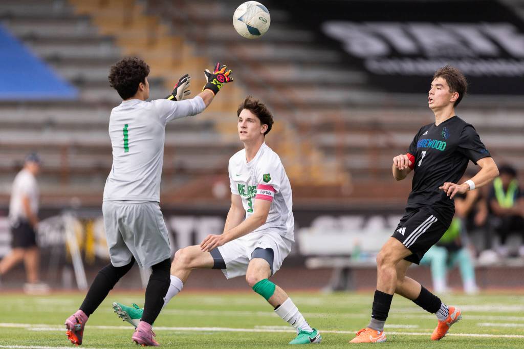 Shorewoods Daniel Bruno watches as Bishop Blanchets Ashton Mazza catches the ball during the 3A state semifinal game on Friday, May 29, 2026 in Puyallup, Washington. (Olivia Vanni / The Herald)
