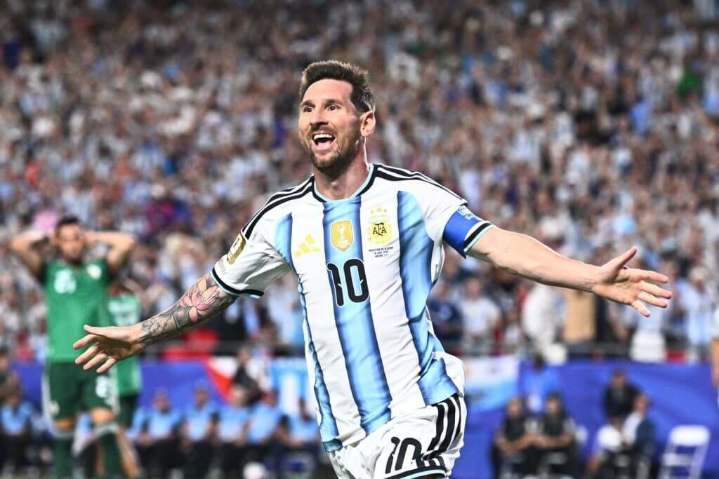 Messi scores hat trick to open World Cup