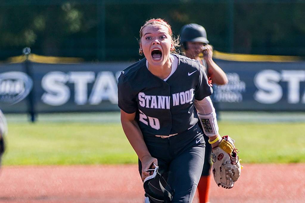 Stanwoods Addi Anderson reacts to a pick off at second base thrown by Stanwoods Jordan Rancourt during the 3A state quarterfinal game against Kennewick on Friday, May 22, 2026 in Lacey, Washington. (Olivia Vanni / The Herald)